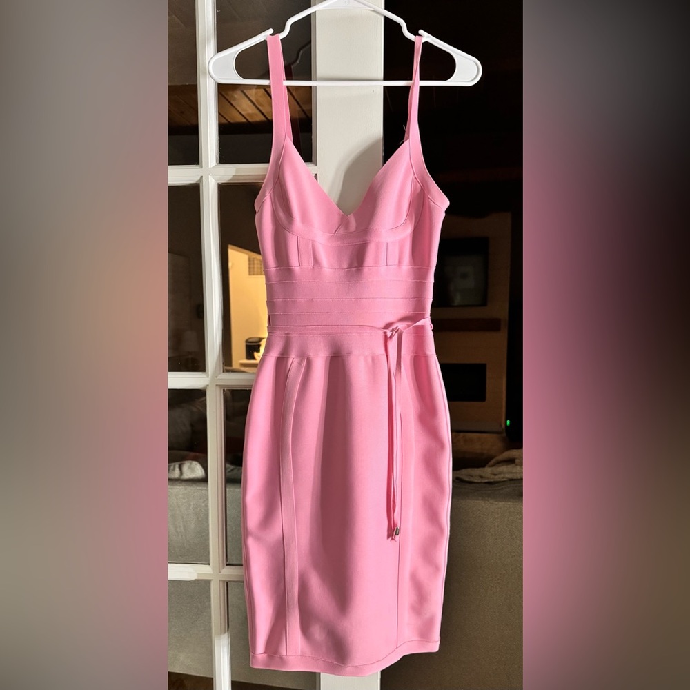 Elegant Pink Sleeveless Dress